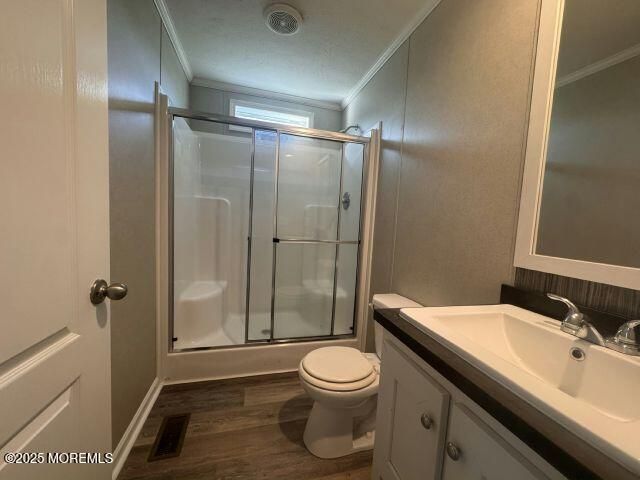 21 Gary Avenue, Hazlet, NJ 07730