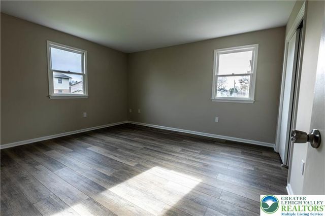 4074 Winfield Terrace, Palmer Twp, PA 18045