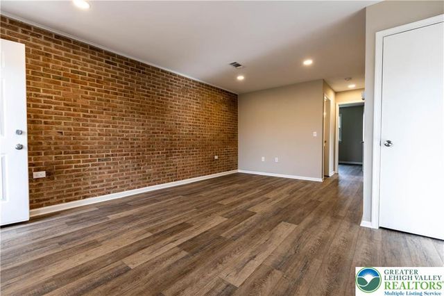 4074 Winfield Terrace, Palmer Twp, PA 18045