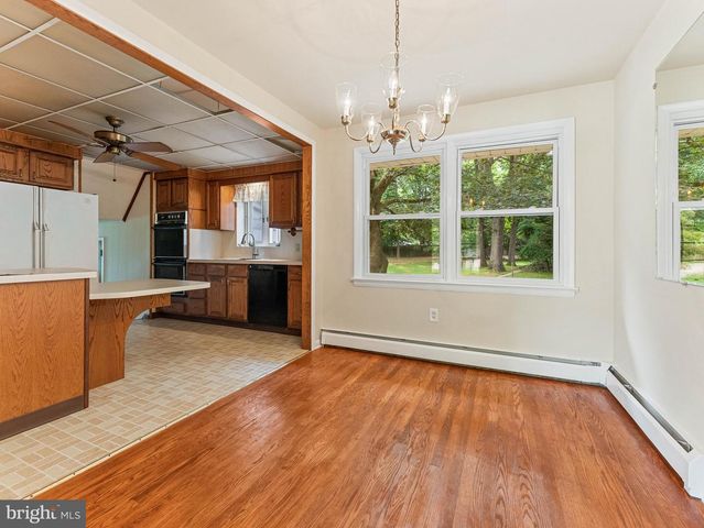 1280 LANCASTER AVE, Berwyn, PA 19312