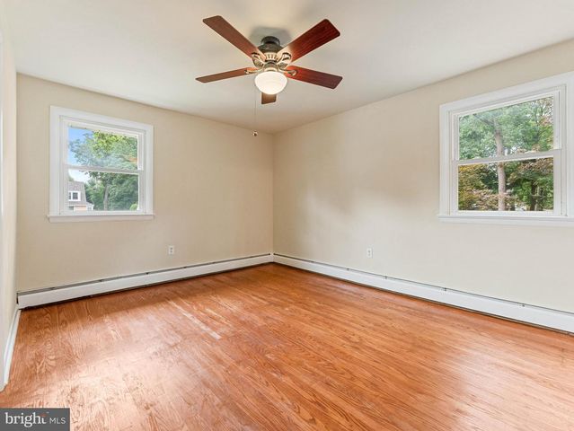 1280 LANCASTER AVE, Berwyn, PA 19312