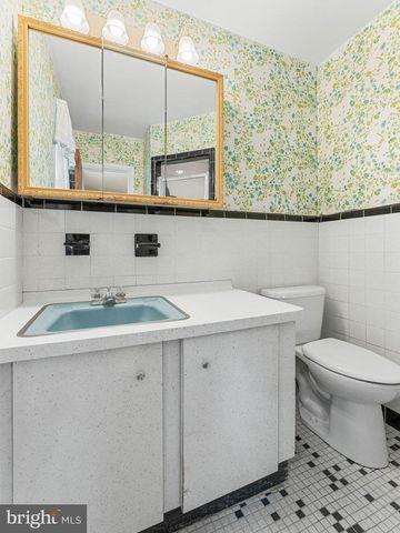 1280 LANCASTER AVE, Berwyn, PA 19312