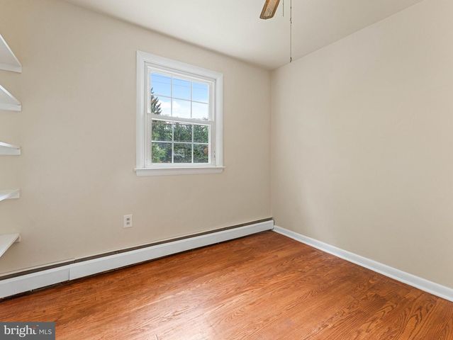 1280 LANCASTER AVE, Berwyn, PA 19312