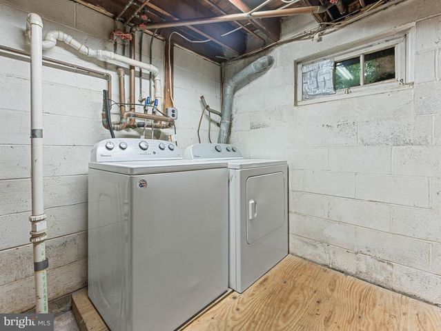 1280 LANCASTER AVE, Berwyn, PA 19312