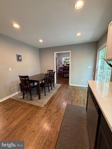9 AUSTIN DR, Palmyra, VA 22963