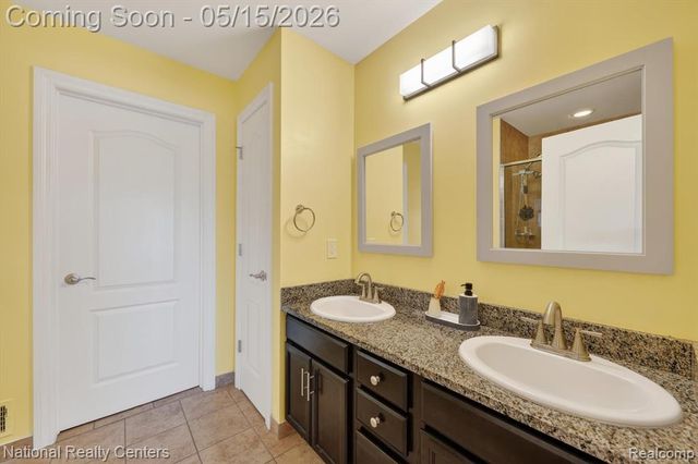 28657 Oakmonte Circle, New Hudson, MI 48165