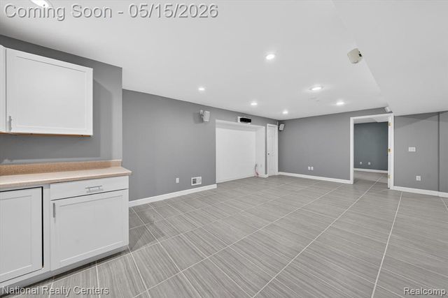 28657 Oakmonte Circle, New Hudson, MI 48165