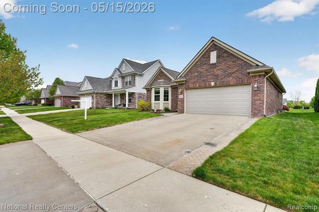 28657 Oakmonte Circle, New Hudson, MI 48165