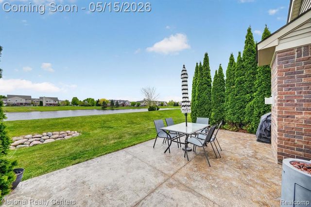 28657 Oakmonte Circle, New Hudson, MI 48165