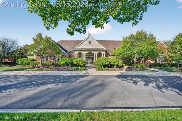 28657 Oakmonte Circle, New Hudson, MI 48165