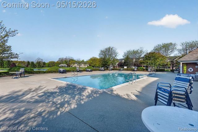 28657 Oakmonte Circle, New Hudson, MI 48165
