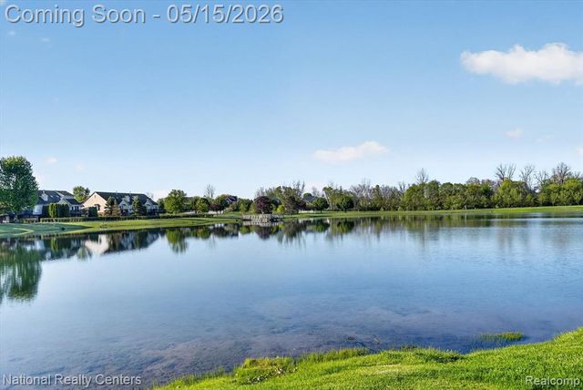 28657 Oakmonte Circle, New Hudson, MI 48165