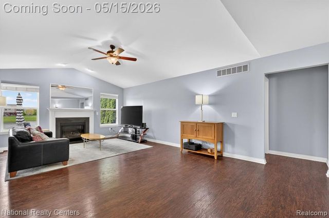 28657 Oakmonte Circle, New Hudson, MI 48165
