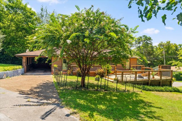 742 S Germantown Circle, Chattanooga, TN 37412