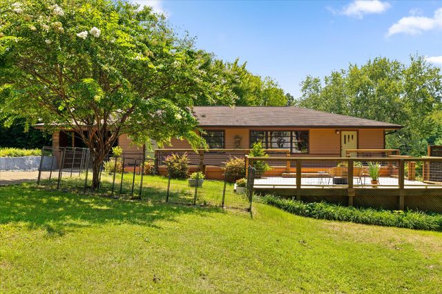 742 S Germantown Circle, Chattanooga, TN 37412