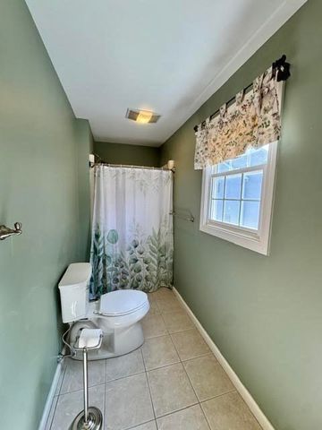 13 Waltham Dr 13, Plainville, MA 02762