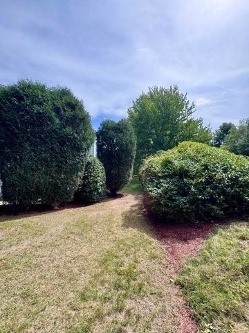 13 Waltham Dr 13, Plainville, MA 02762