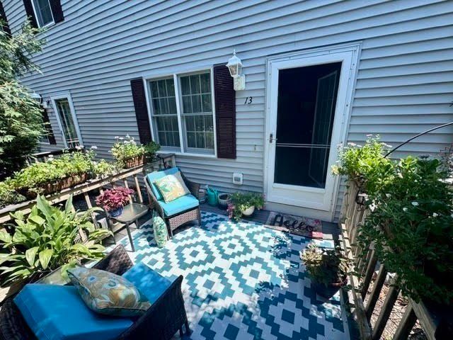 13 Waltham Dr 13, Plainville, MA 02762