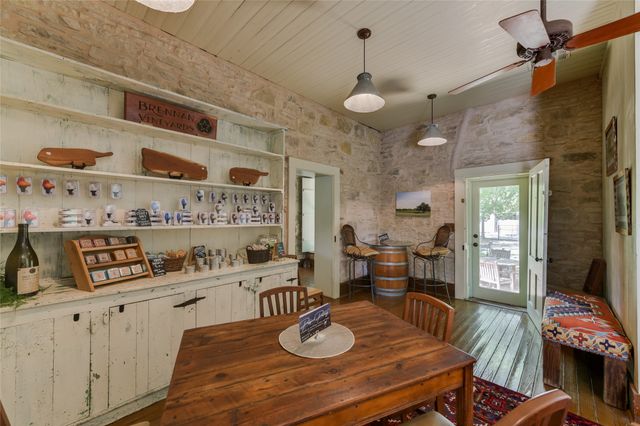 802 S Austin Street, Comanche, TX 76442