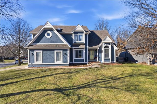 1246 E Meadow Lane, Olathe, KS 66062