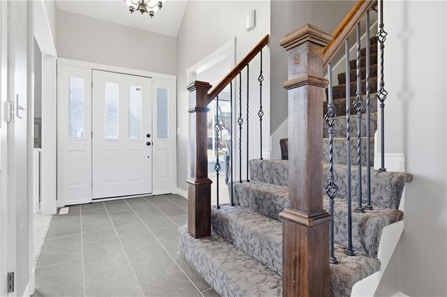 1246 E Meadow Lane, Olathe, KS 66062