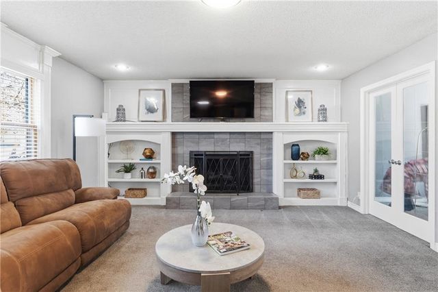 1246 E Meadow Lane, Olathe, KS 66062