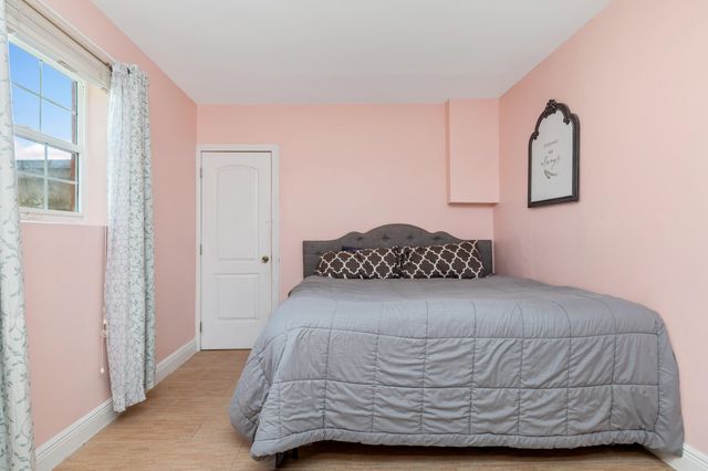 5819 Monroe Street, Hollywood, FL 33023