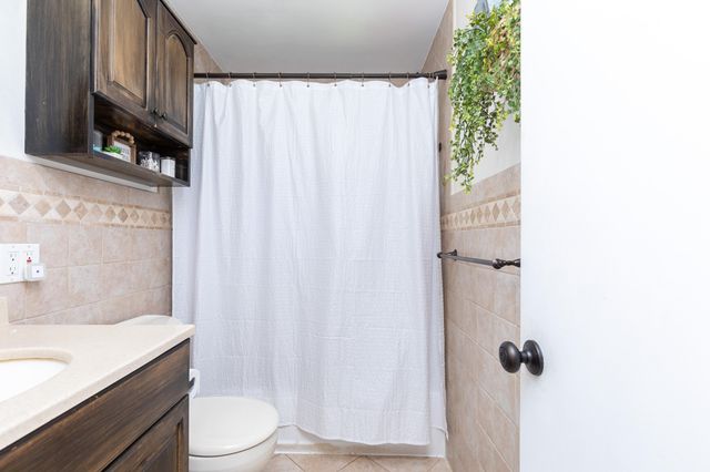 5819 Monroe Street, Hollywood, FL 33023