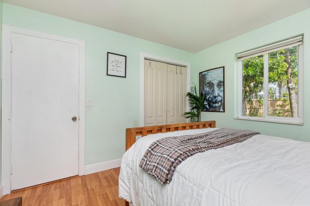 5819 Monroe Street, Hollywood, FL 33023