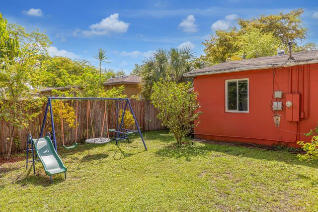 5819 Monroe Street, Hollywood, FL 33023