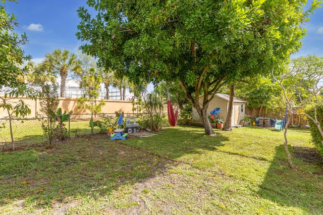 5819 Monroe Street, Hollywood, FL 33023
