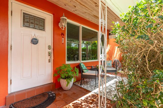 5819 Monroe Street, Hollywood, FL 33023