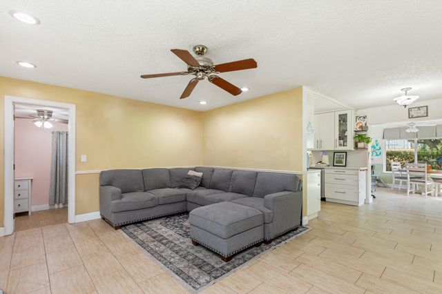 5819 Monroe Street, Hollywood, FL 33023