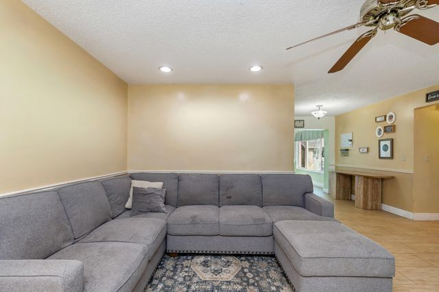 5819 Monroe Street, Hollywood, FL 33023