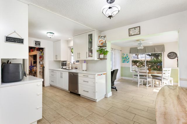 5819 Monroe Street, Hollywood, FL 33023