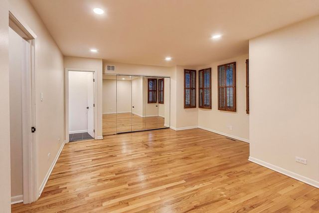 2803 S Michigan Avenue A, Chicago, IL 60616