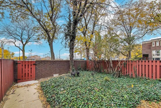 2803 S Michigan Avenue A, Chicago, IL 60616