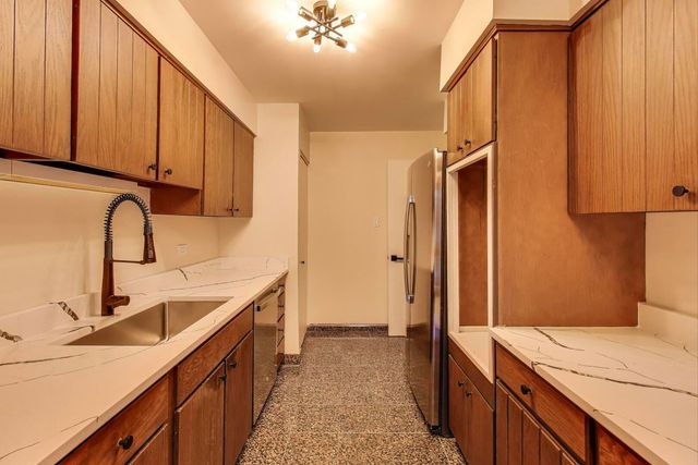 2803 S Michigan Avenue A, Chicago, IL 60616