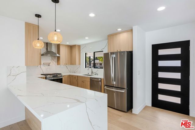 6150 Sylvia Avenue, Tarzana (los Angeles), CA 91335