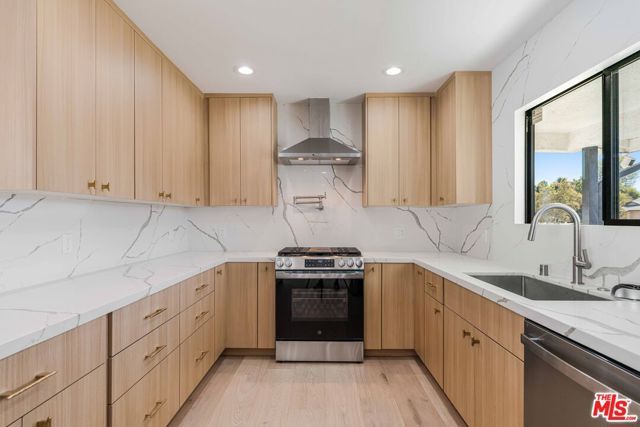 6150 Sylvia Avenue, Tarzana (los Angeles), CA 91335