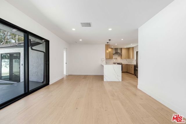 6150 Sylvia Avenue, Tarzana (los Angeles), CA 91335