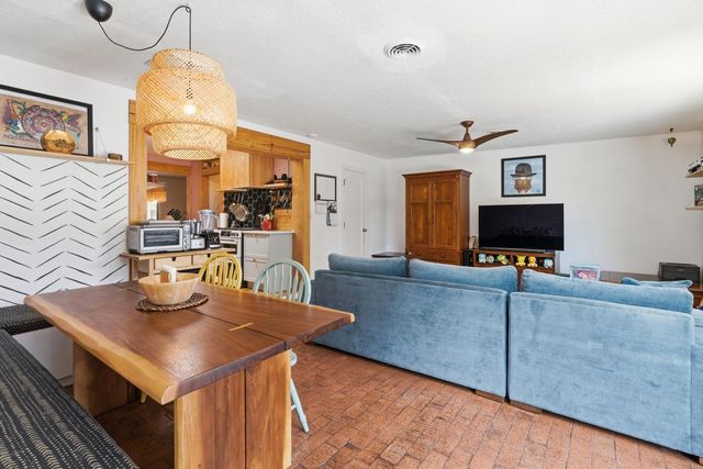2726 Santa Clara Avenue SE, Albuquerque, NM 87106