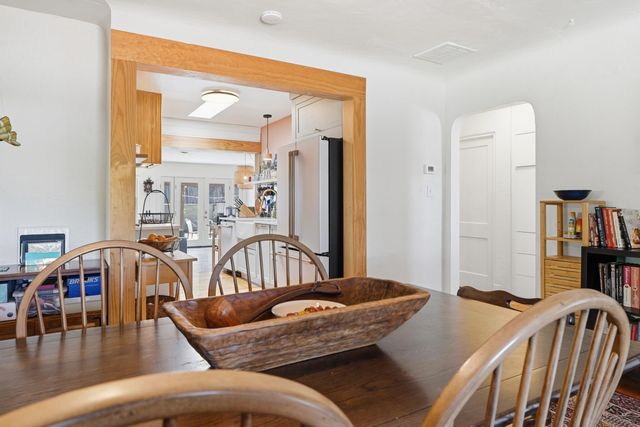 2726 Santa Clara Avenue SE, Albuquerque, NM 87106