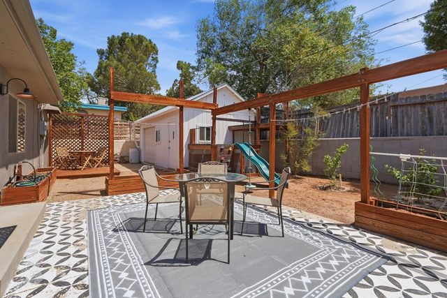 2726 Santa Clara Avenue SE, Albuquerque, NM 87106