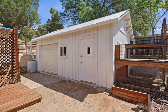 2726 Santa Clara Avenue SE, Albuquerque, NM 87106