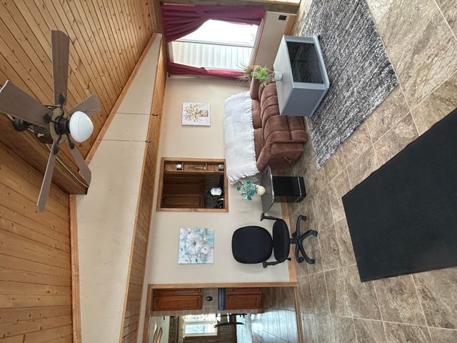 1003 AVENUE P, Carter Lake, IA 51510