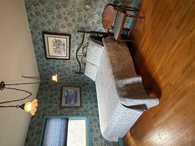 1003 AVENUE P, Carter Lake, IA 51510
