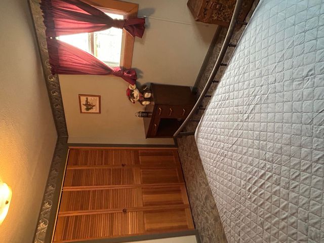 1003 AVENUE P, Carter Lake, IA 51510