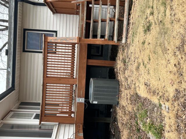 1003 AVENUE P, Carter Lake, IA 51510