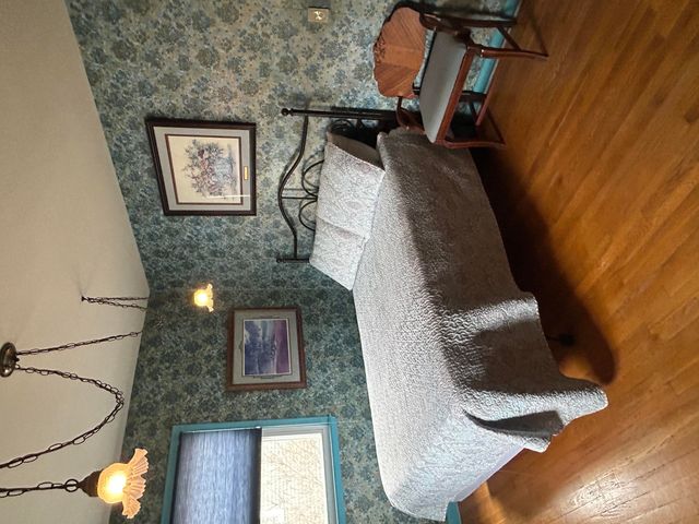 1003 AVENUE P, Carter Lake, IA 51510